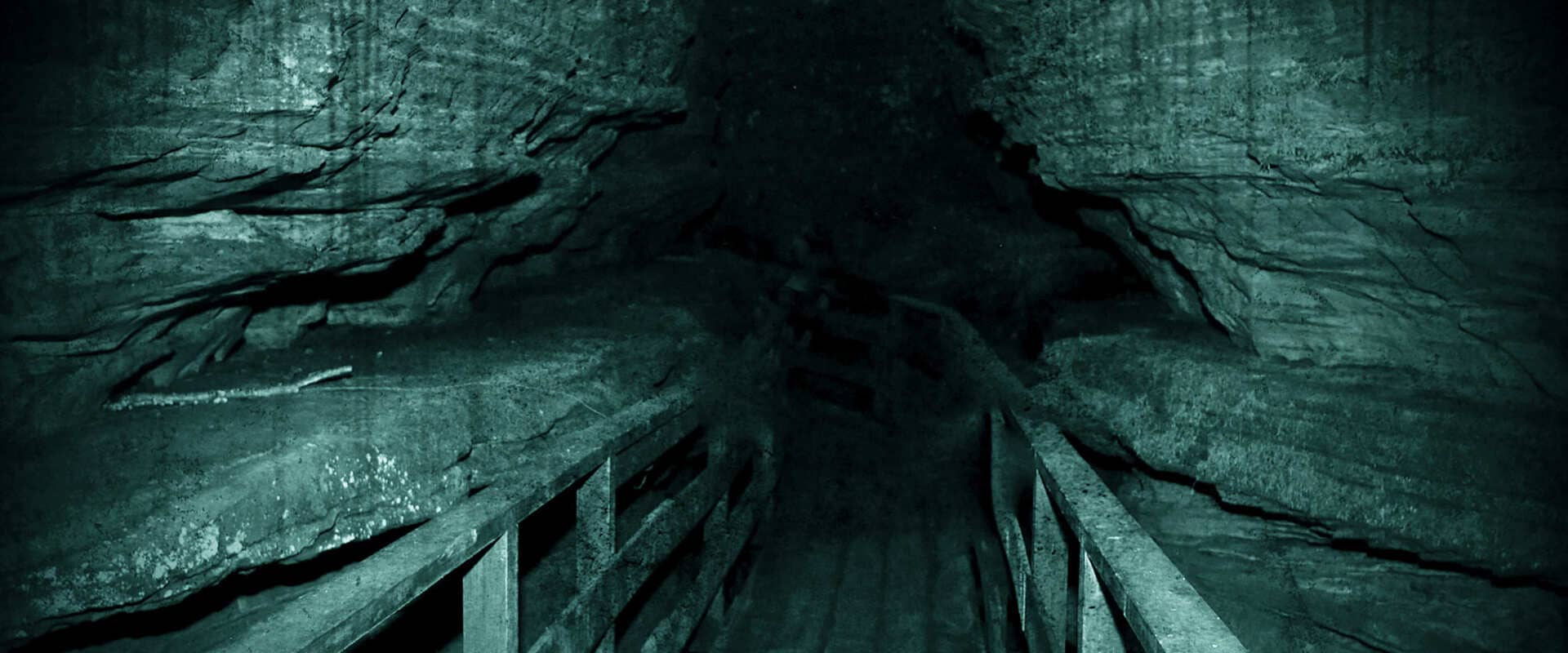 THE EXCURSION Dells Ghost Boat